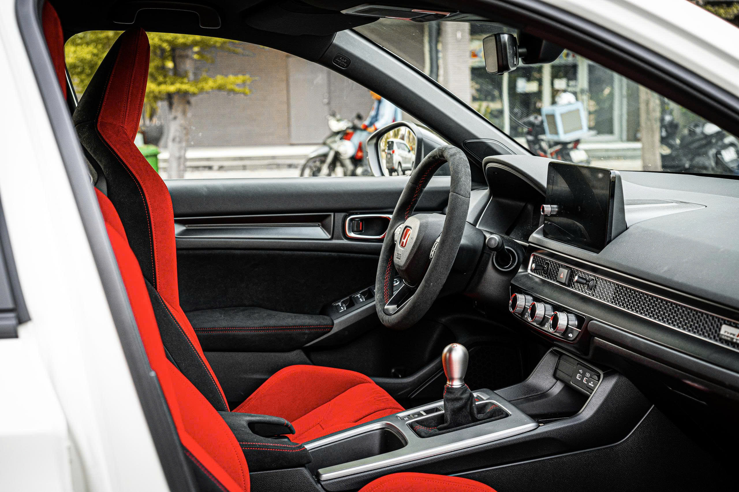 z7379788198406_256dc28c8127df1540767cda5a657315